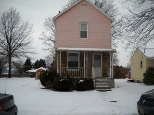 370 Emerson Ave, Farrell, PA 16121