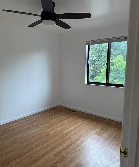142 Bellwood Ct — Photo 10