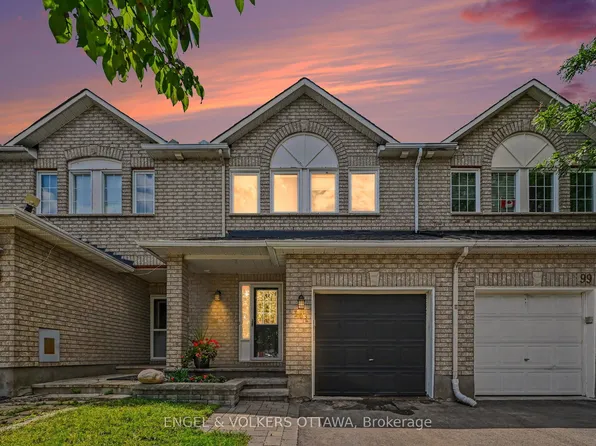 101 Margrave Ave, Ottawa, ON K1T 3Y1