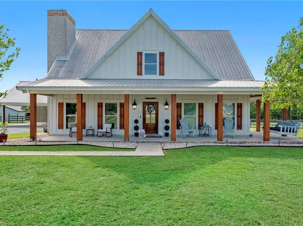 6576 Ranch Rd E, Grand Bay, AL 36541