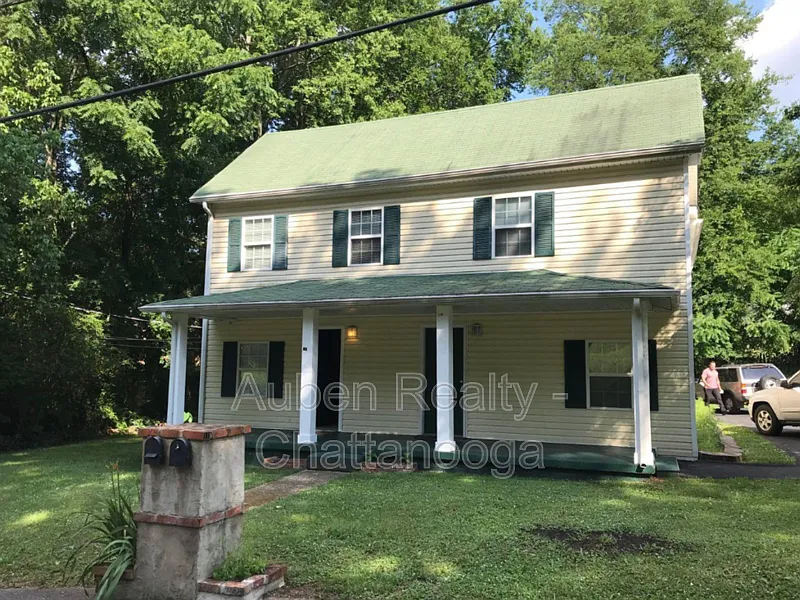 110 Hogan Rd