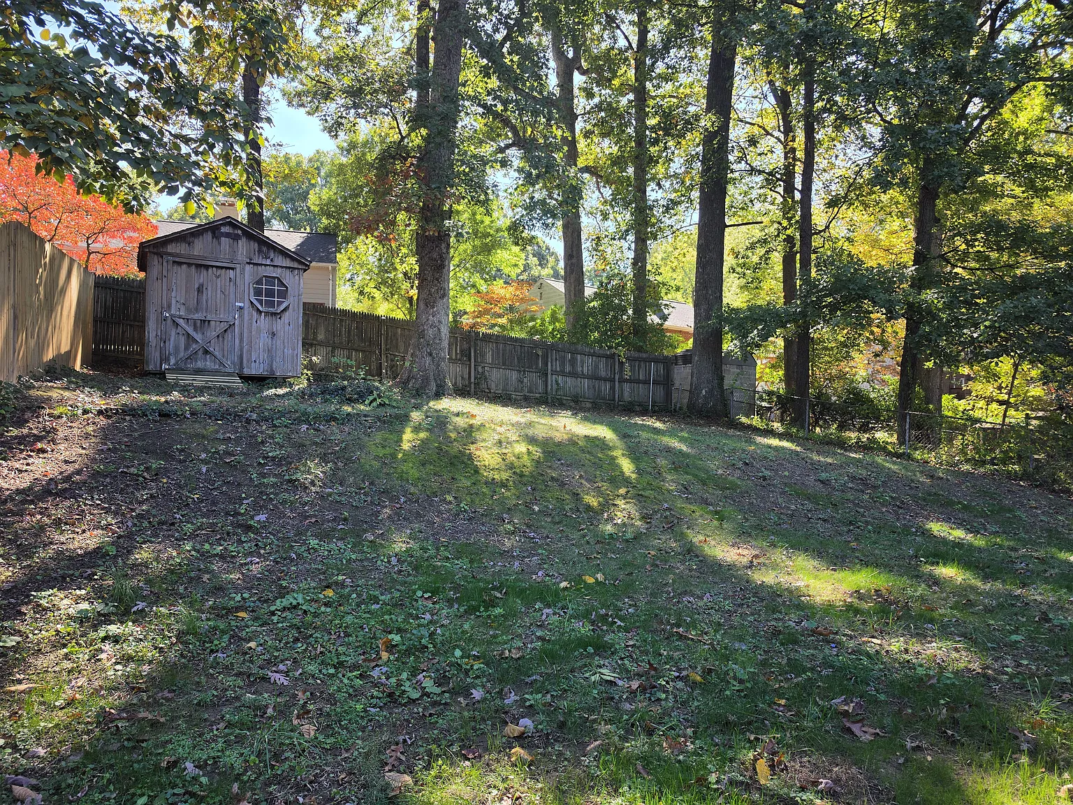 3 bed, 1.5 bath, 1470 sqft, $2,850 — Photo 2