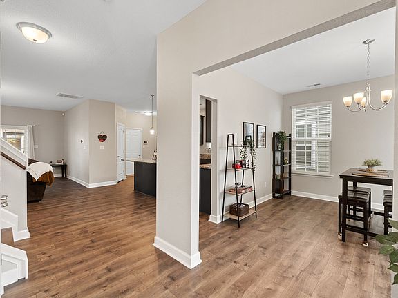 3rd image of 314 Sedium Ln