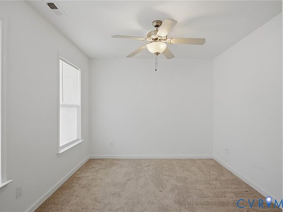 5th image of 703 E 16th St