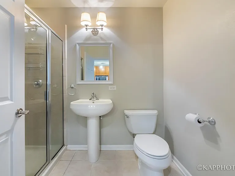 657 W Fulton St #609 — Photo 25