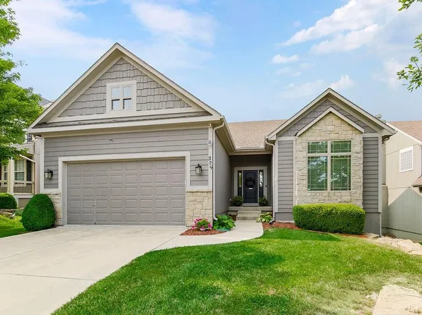 329 Mulberry Dr, Raymore, MO 64083