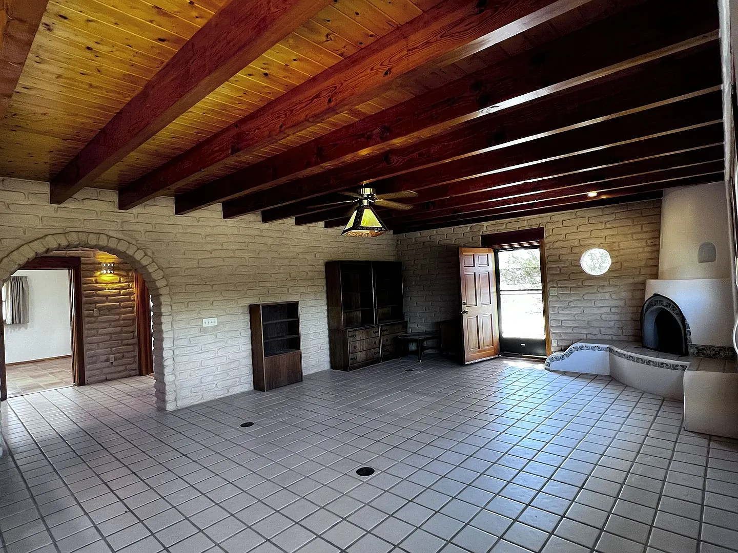 5 Oriente Ct - El Dorado! - Move in ready! — Photo 4