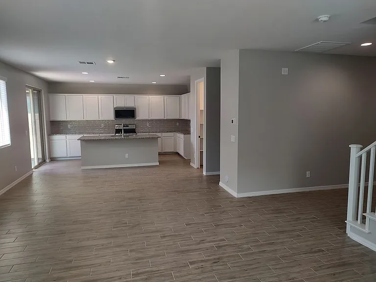 9353 E Saturn Ave — Photo 4