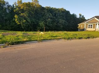 556 Fox Path Trl, Denmark, WI 54208