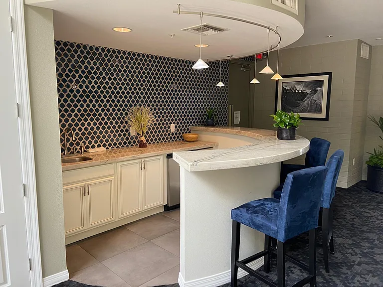 1701 E Colter St #203 — Photo 11