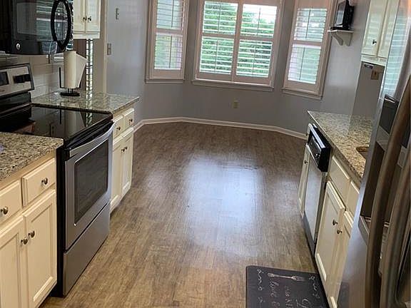 4th image of 4004 Dearing Downs Dr