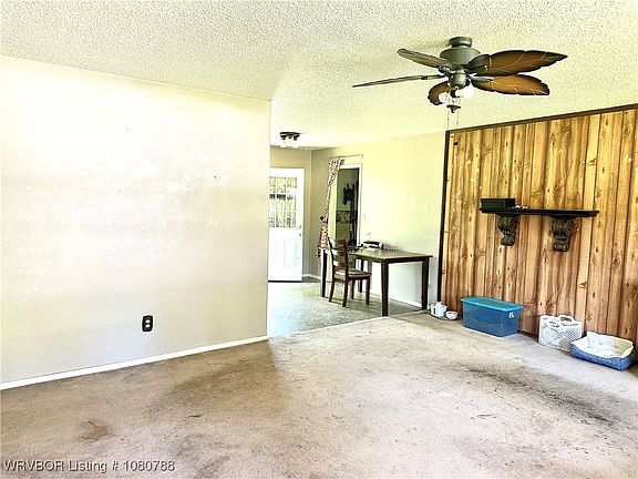 4th image of 3031 Stoneridge Dr