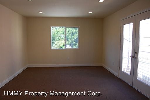 5th image of 1220 N Sycamore Ave