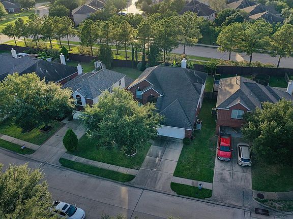 2nd image of 6015 Crestford Park Ln