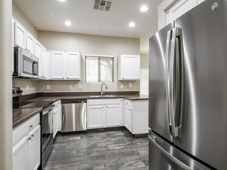 1750 W Union Hills Dr #81 — Photo 8