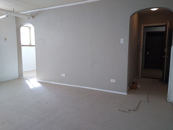 3rd image of 2829-2845 N Colorado Blvd #11