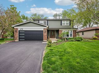 1111 Sara Ln, Naperville, IL 60565