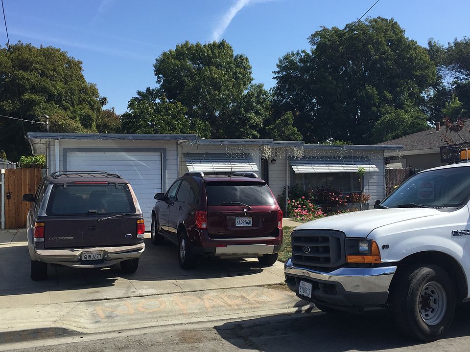 1st image of 23154 Amador St