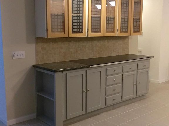 4th image of 7158 Surreywood Way