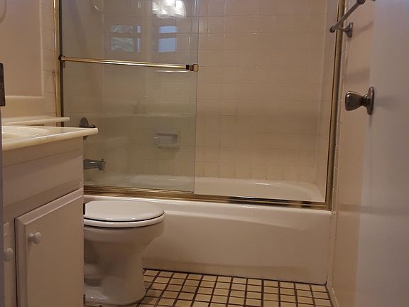 5th image of 6104 Decena Dr