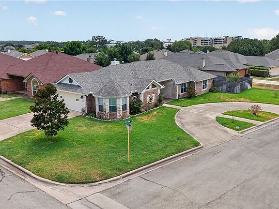 4th image of 3000 Phoenix Dr