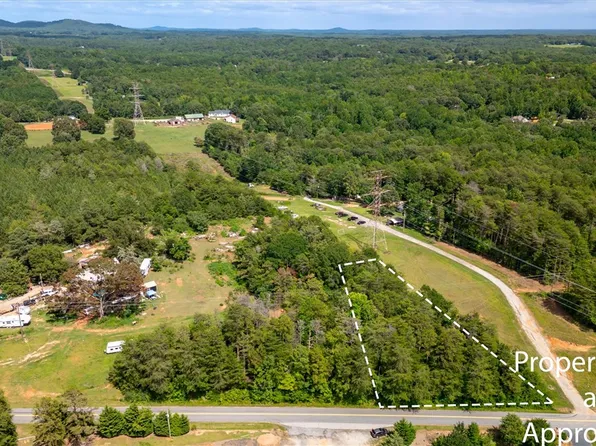 433 Stewart Rd, Six Mile, SC 29682