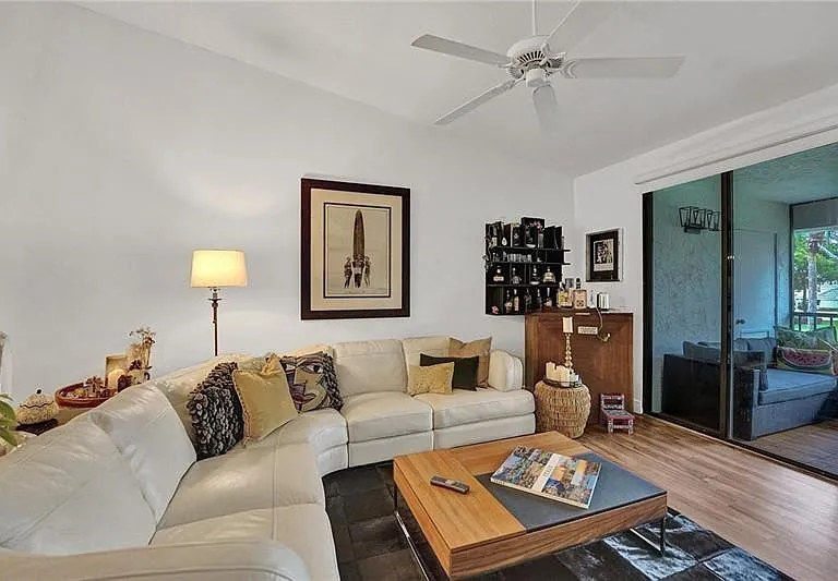 7533 Glendevon Ln #907 — Photo 15