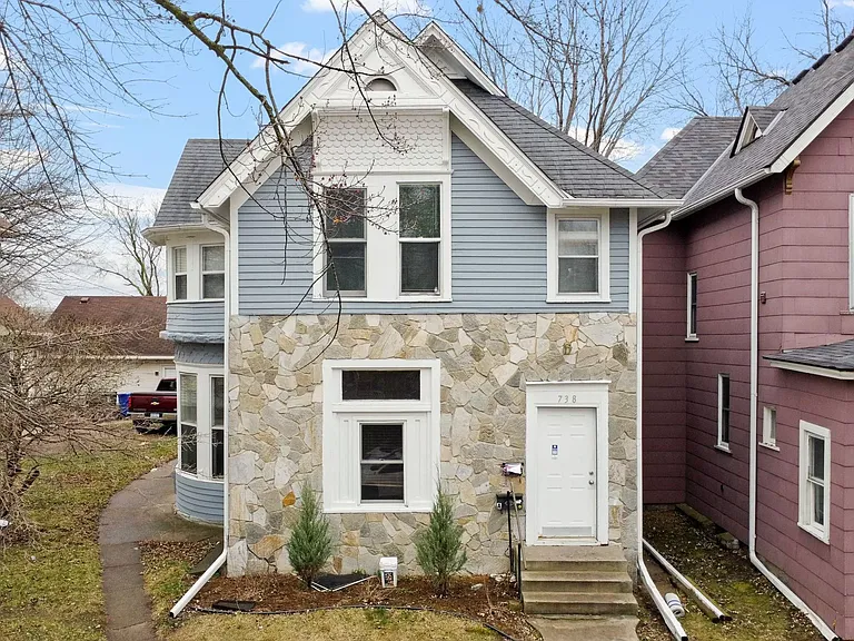 738 Wilson Ave #1 — Photo 1