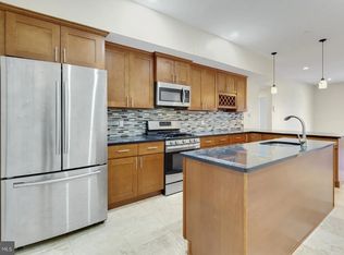 2050 Frankford Ave APT B, Philadelphia, PA 19125