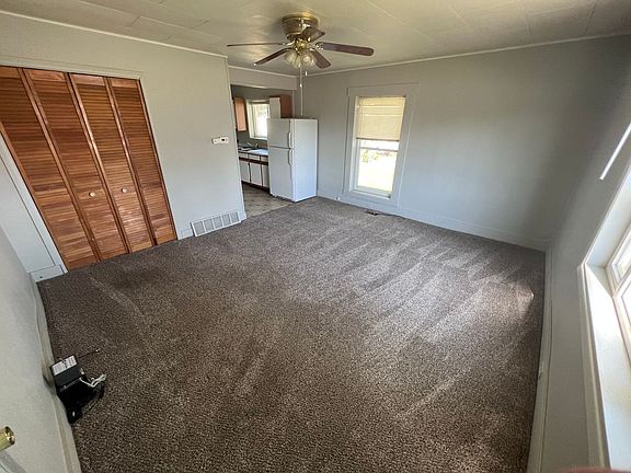 3rd image of 603 Palmer St #3