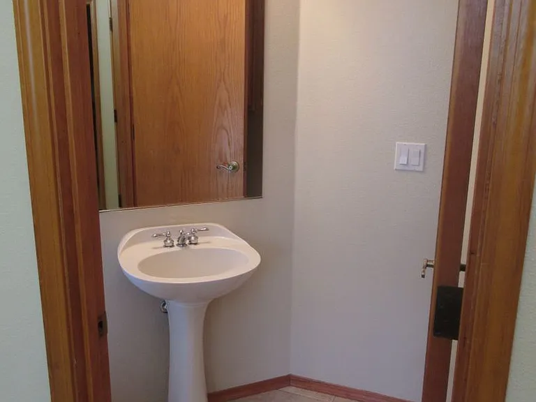 Split Level Two Bedroom Duplex — Photo 21
