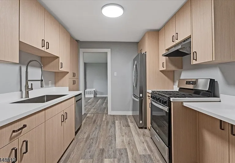 4 Maple St — Photo 6