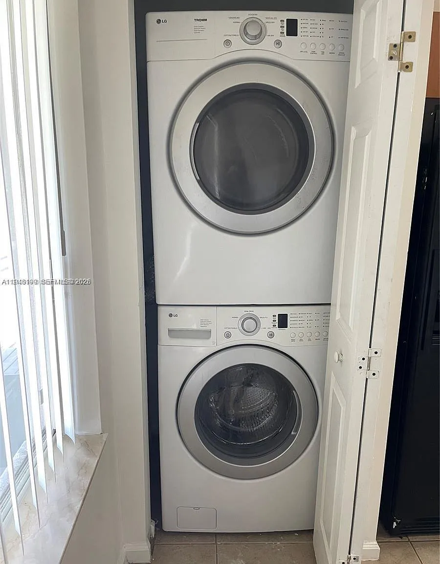 2 bed, 2.5 bath, 1120 sqft, $2,450 — Photo 4