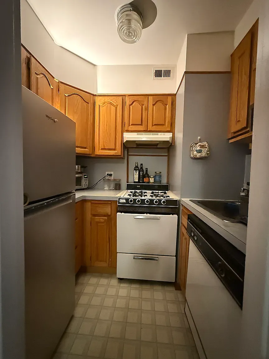 7261 Shore Road — Photo 4
