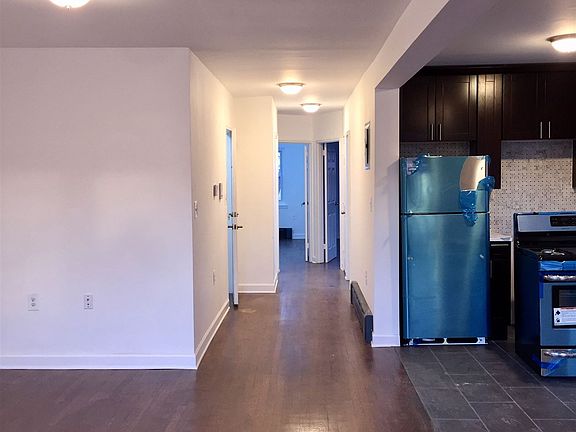 3rd image of 4211 202nd St