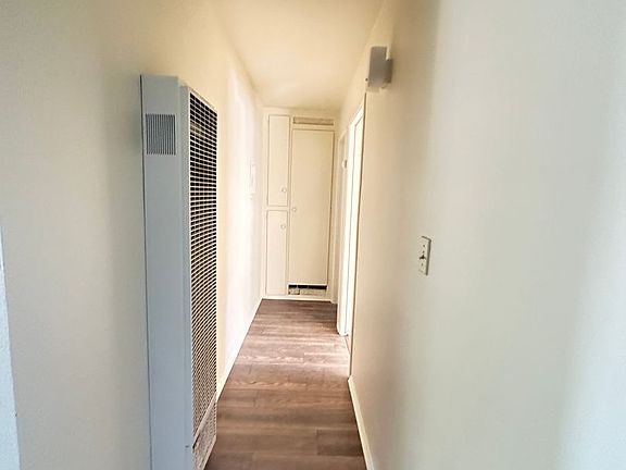 5th image of 662 Chestnut St APT 4