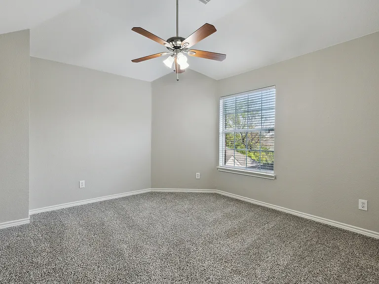 2817 Elmridge Dr — Photo 14