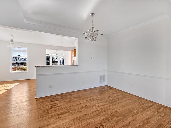 3rd image of 8115 Belton Cir