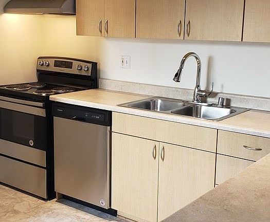 5th image of 3030 Waverly Dr APT 12