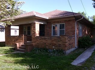 2127 W Calhoun St, Springfield, MO 65802