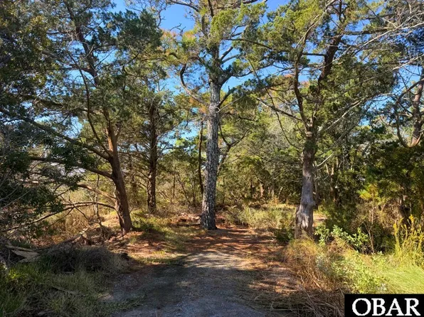 78 Beach Rd, Ocracoke, NC 27960