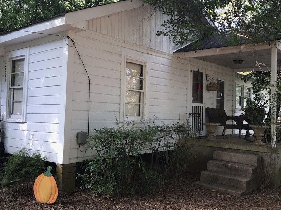 1st image of 2513 Dickson Cir