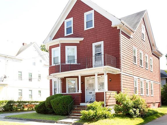 2nd image of 32 Glenwood Ave