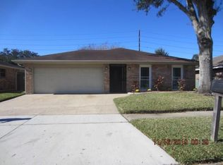 4221 Loire Dr, Kenner, LA 70065