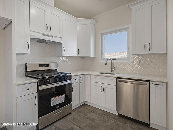 3rd image of 84 Canton Ave