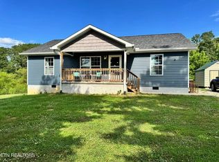 1353 Roy Owens Rd, Jamestown, TN 38556