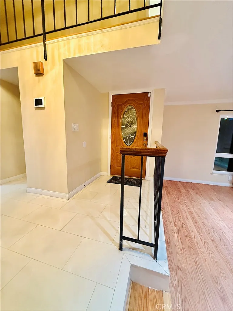 4 bed, 2075 sqft, $5,450 — Photo 3