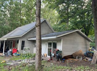 161 N Jackpine Rd, Fountain, MI 49410