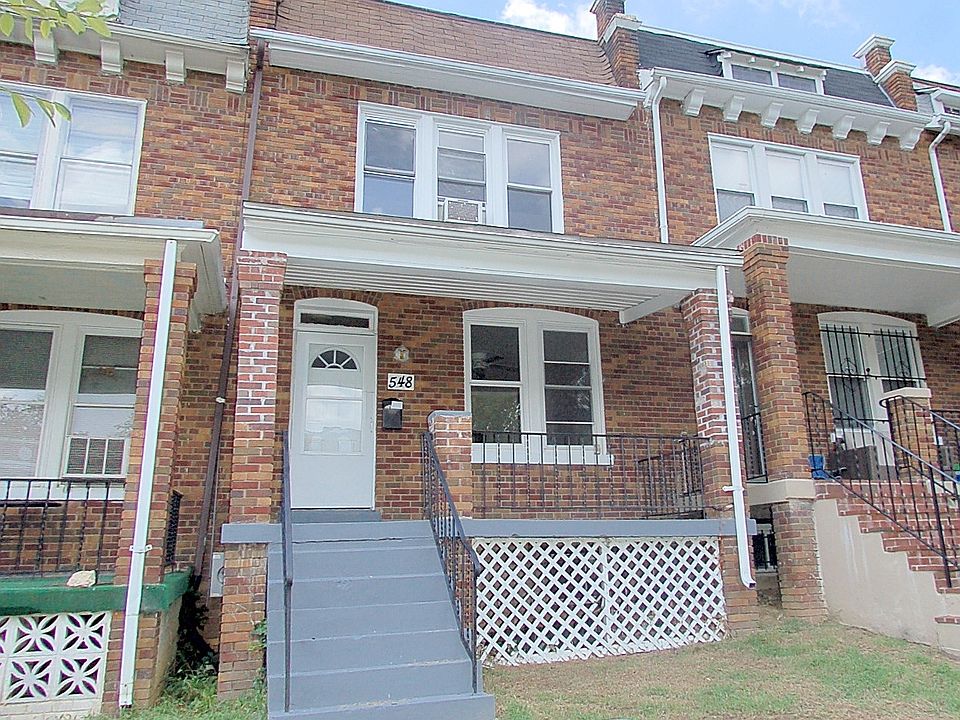 548 23rd Pl, NE