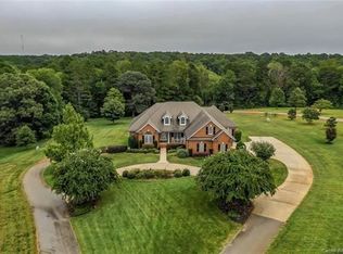 207 Leona Ln, Troutman, NC 28166